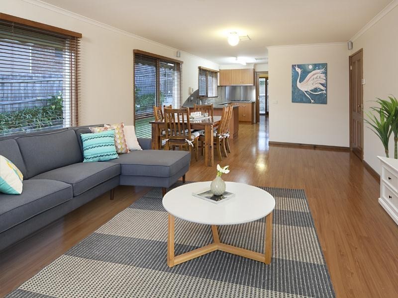 11 Cunningham Drive, Endeavour Hills VIC 3802