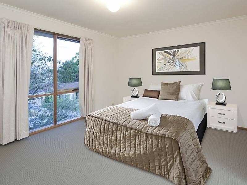 11 Cunningham Drive, Endeavour Hills VIC 3802