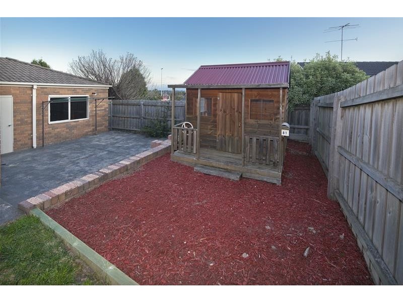 11 Cunningham Drive, Endeavour Hills VIC 3802