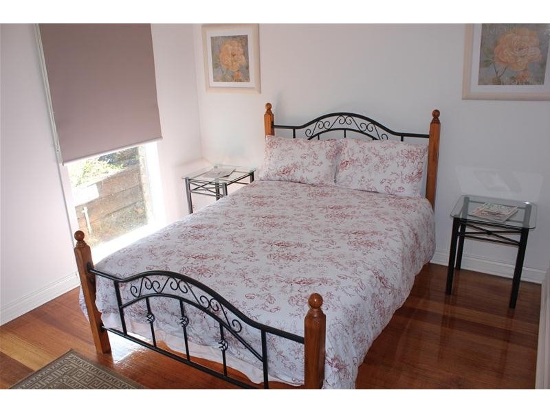 24 Charles Green Avenue, Endeavour Hills VIC 3802