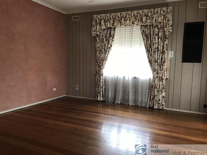 28 Booth Crescent, Dandenong North VIC 3175