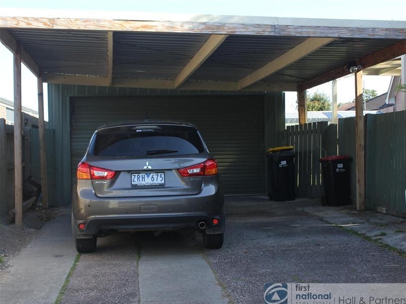 28 Booth Crescent, Dandenong North VIC 3175