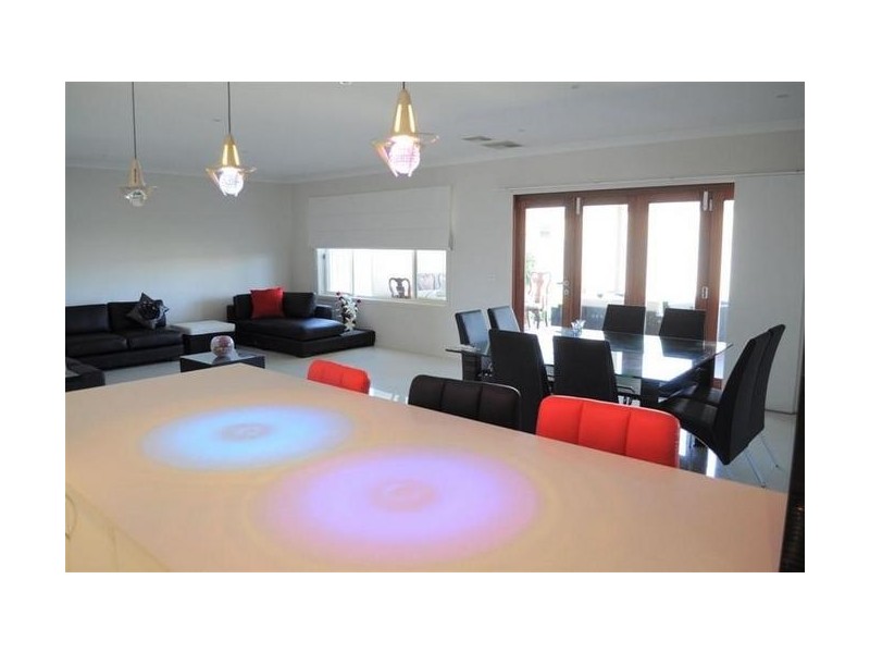 5 Mermaid Grove, Lyndhurst VIC 3975