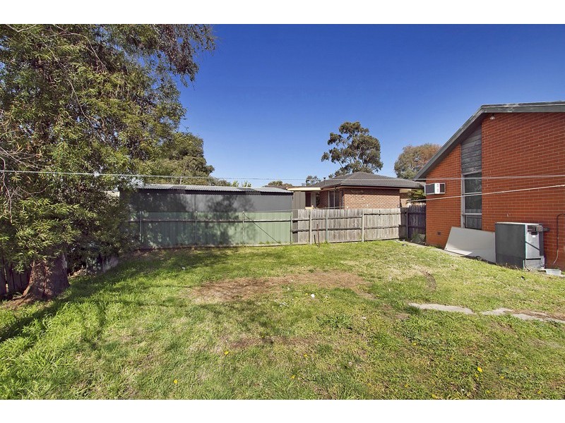 17 Blackmore Street, Dandenong North VIC 3175