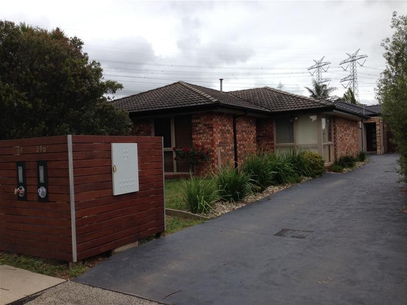 1/59 Girvan Circuit, Endeavour Hills VIC 3802