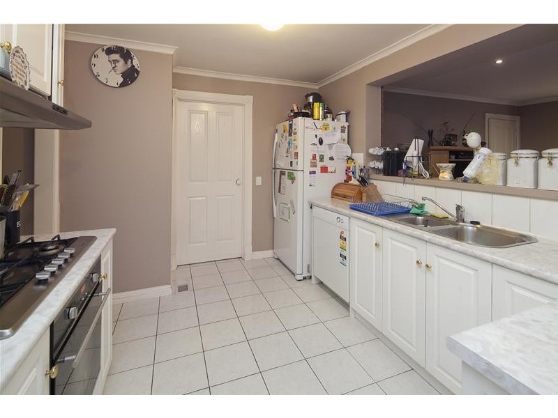 20 Burchall Grove, Dandenong North VIC 3175