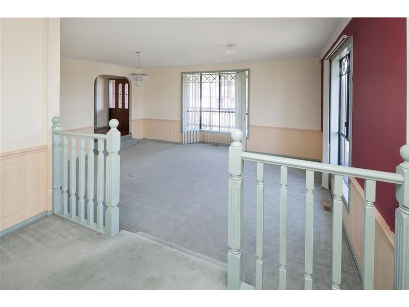 20 Edward Freeth Drive, Endeavour Hills VIC 3802