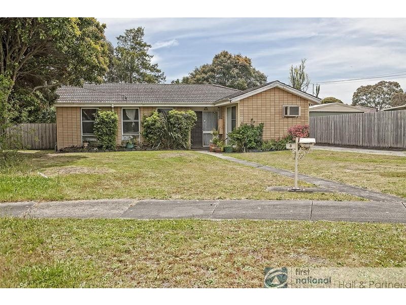 3 Kurt Place, Cranbourne VIC 3977
