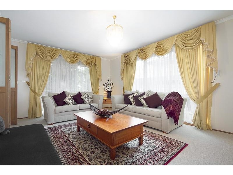 9 Lancefield Court, Endeavour Hills VIC 3802