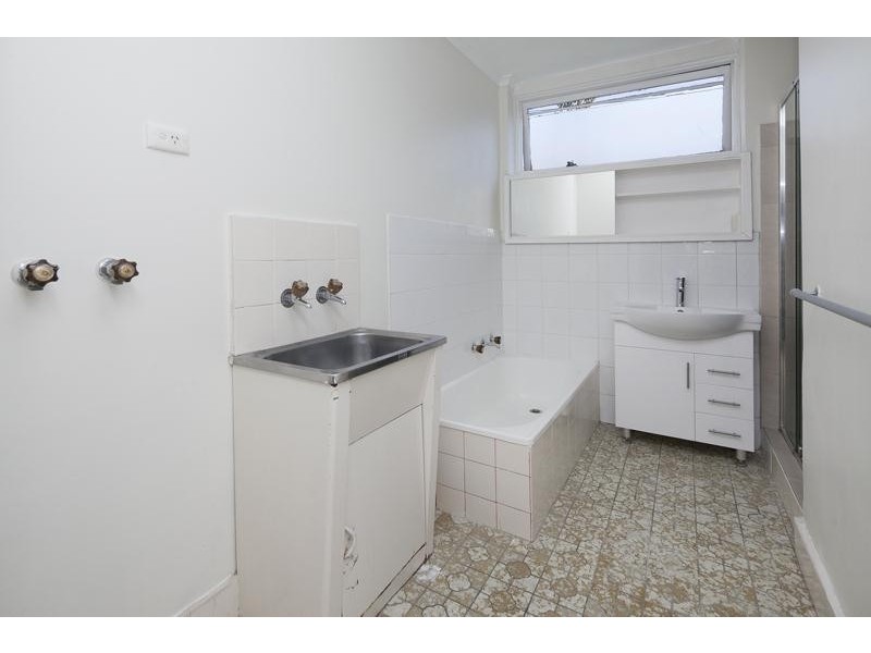 3/44 Princes Highway, Dandenong VIC 3175