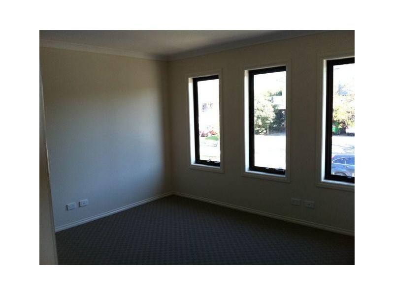 2 Carroll Avenue, Dandenong VIC 3175