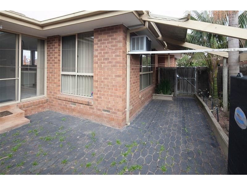 3/10 Olive Street, Dandenong VIC 3175