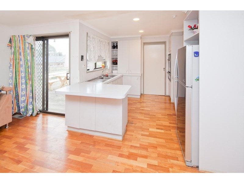 2 Redleap Court, Endeavour Hills VIC 3802