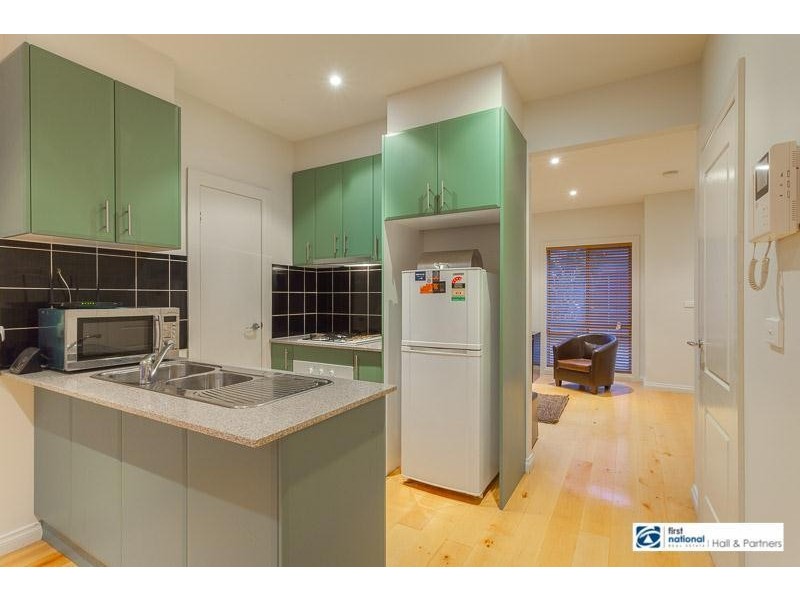 4/32 Stud Road, Dandenong VIC 3175