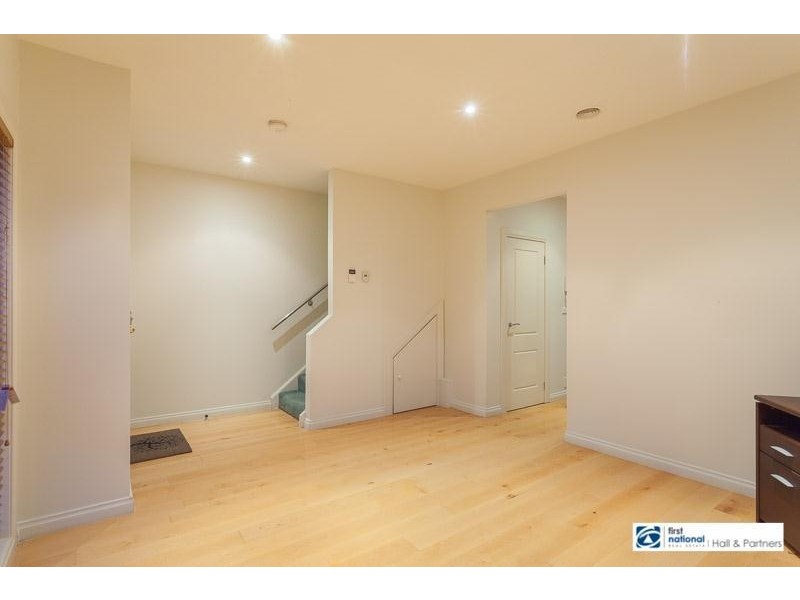 4/32 Stud Road, Dandenong VIC 3175