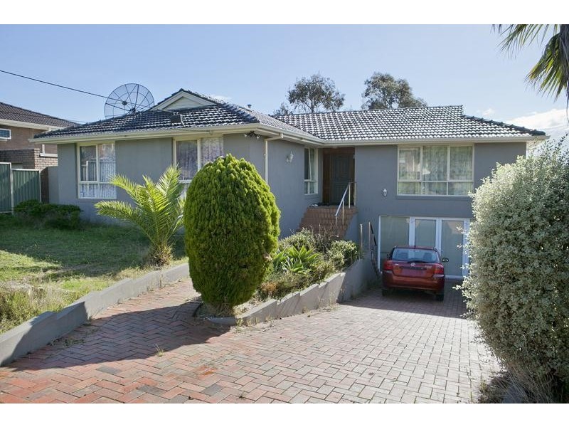 4 Donelly Road, Hallam VIC 3803