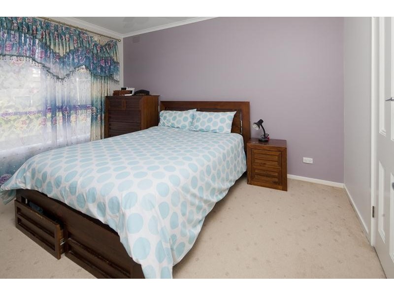 4 Donelly Road, Hallam VIC 3803