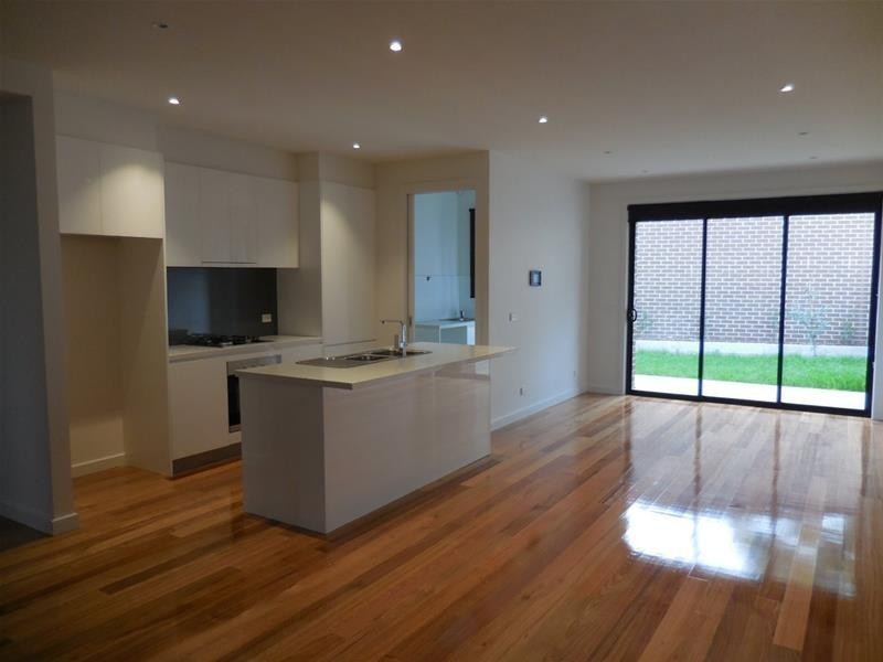 1/15 Caledonia Crescent, Mulgrave VIC 3170