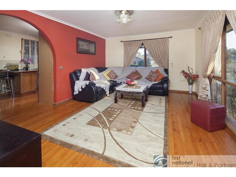 27 Crossdale Rise, Endeavour Hills VIC 3802