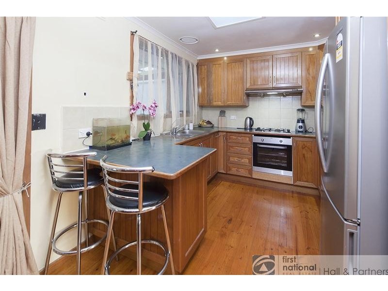 27 Crossdale Rise, Endeavour Hills VIC 3802