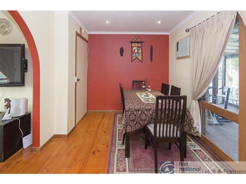 27 Crossdale Rise, Endeavour Hills VIC 3802