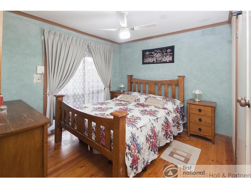 27 Crossdale Rise, Endeavour Hills VIC 3802