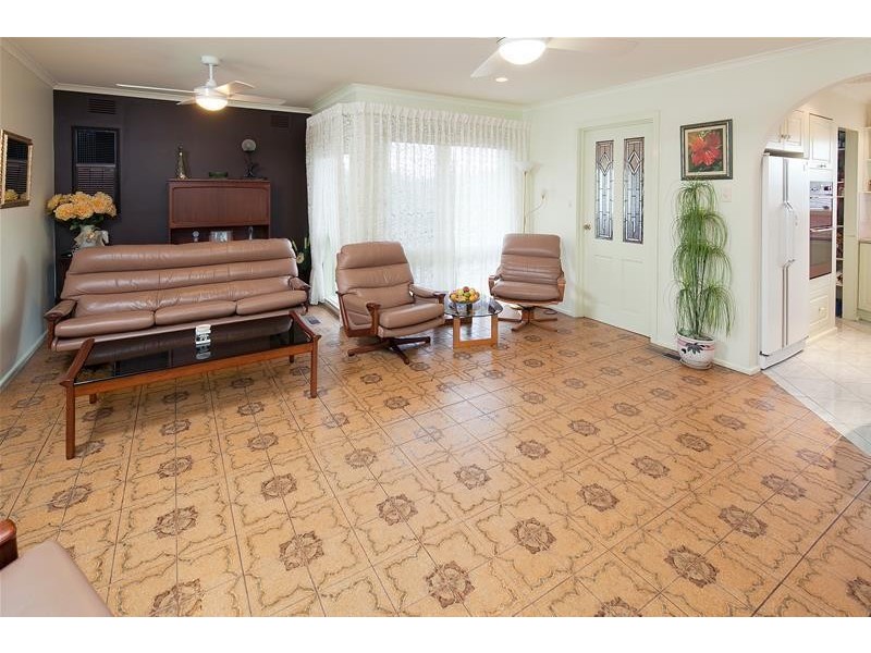 9 Warwick Court, Dandenong North VIC 3175