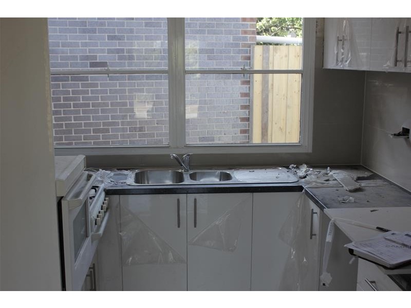 8 Mimosa Street, Doveton VIC 3177