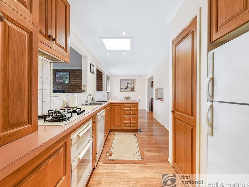 10 Jacksons Road, Noble Park North VIC 3174