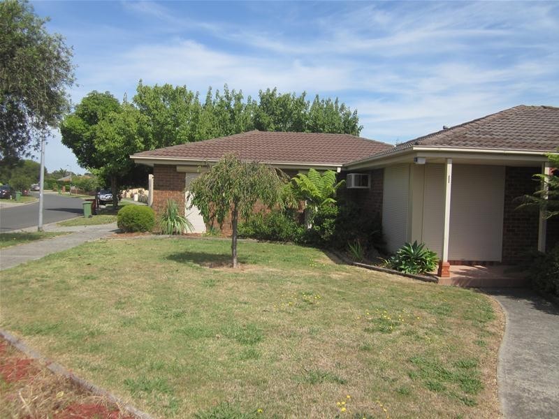 1 Heywood Grove, Endeavour Hills VIC 3802