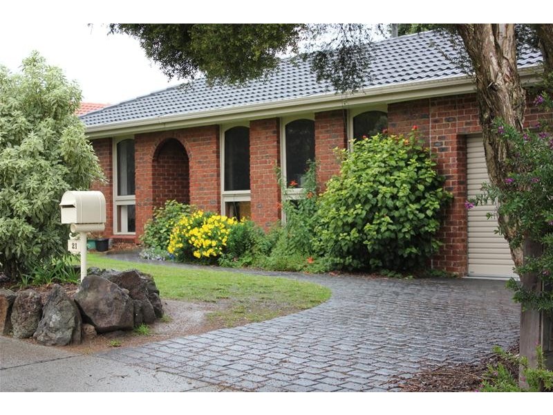 21 Oxley Way, Endeavour Hills VIC 3802