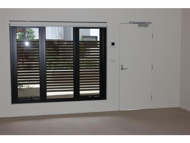 140/80 Cheltenham Road, Dandenong VIC 3175