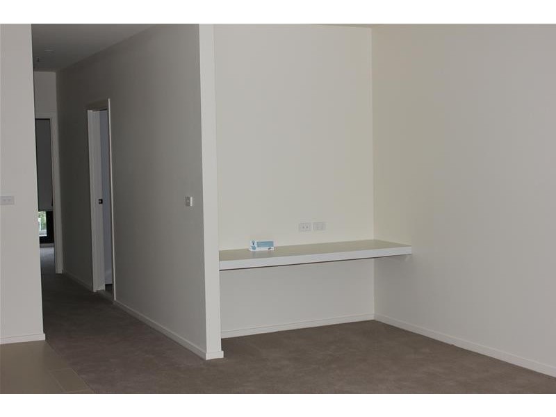 140/80 Cheltenham Road, Dandenong VIC 3175