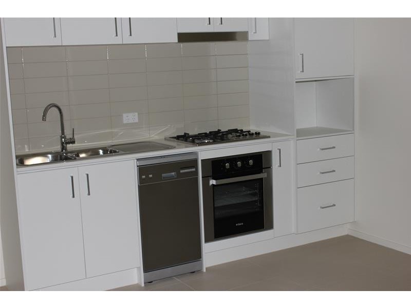 140/80 Cheltenham Road, Dandenong VIC 3175