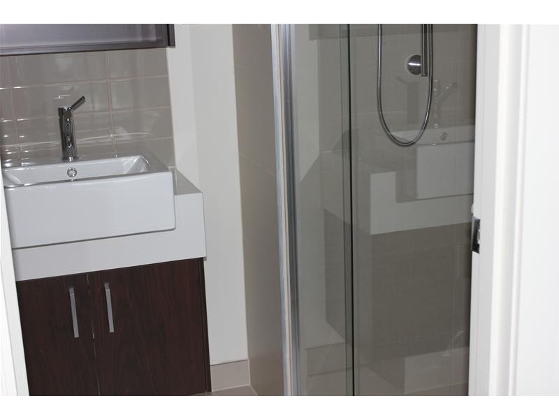 140/80 Cheltenham Road, Dandenong VIC 3175