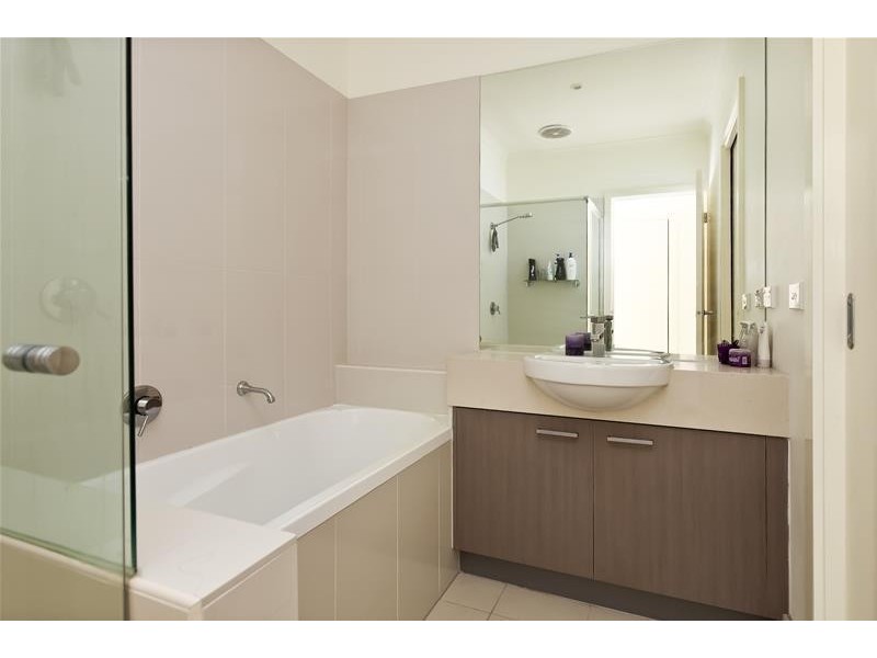 1/21 Kingfisher Drive, Doveton VIC 3177