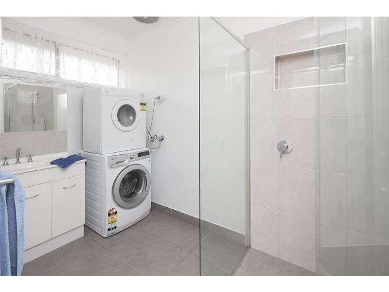 8/52-54 King George Parade, Dandenong VIC 3175