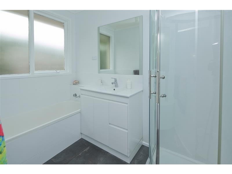 24 Kilberry Crescent, Hallam VIC 3803