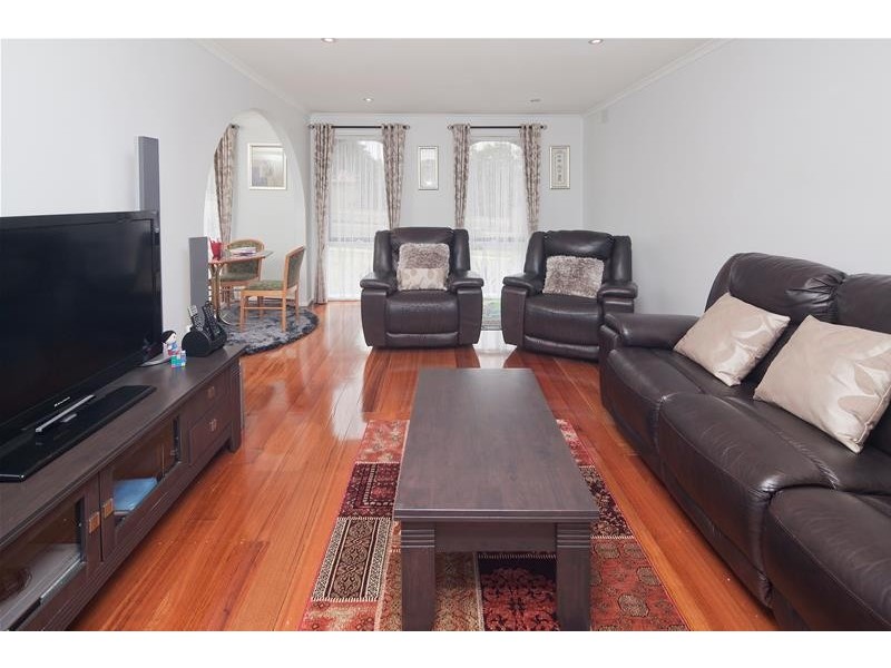 24 Kilberry Crescent, Hallam VIC 3803