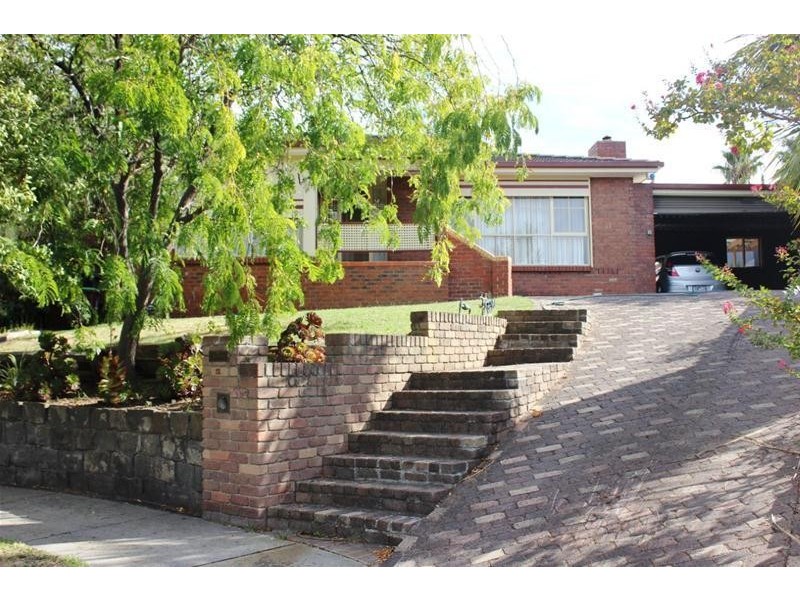 12 Dampier Court, Endeavour Hills VIC 3802