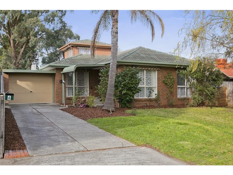6 Kinloch Gardens, Endeavour Hills VIC 3802
