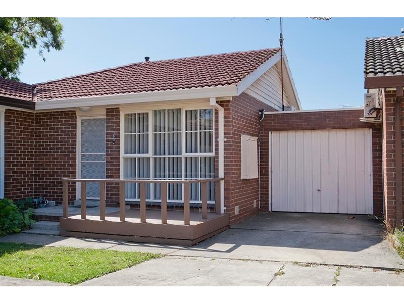 4/11 Wallarano Drive, Noble Park VIC 3174