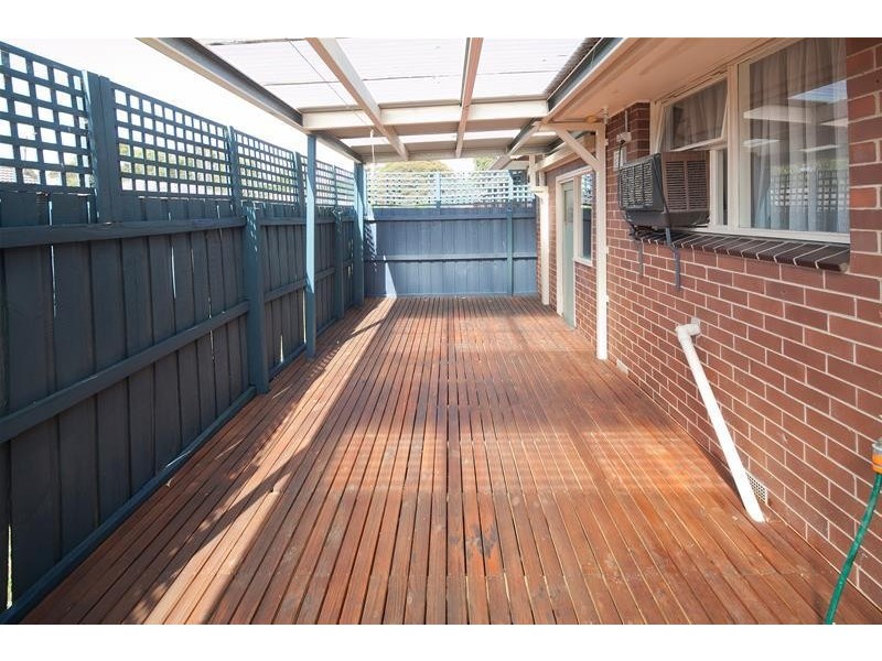 4/11 Wallarano Drive, Noble Park VIC 3174