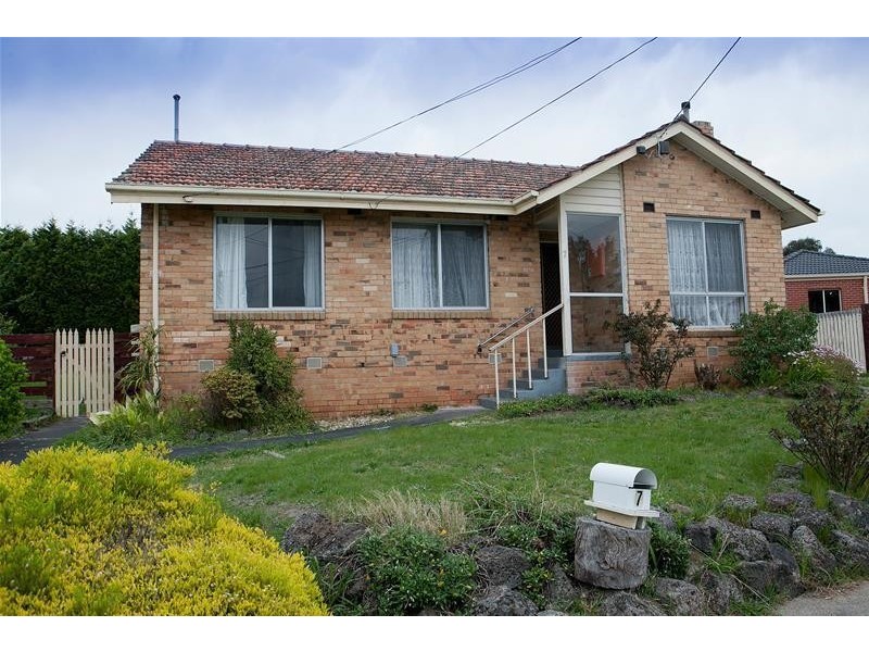 7 Cook Court, Dandenong North VIC 3175