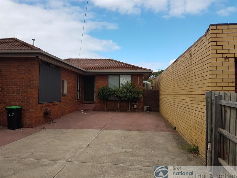 2/20 Camellia Avenue, Noble Park North VIC 3174