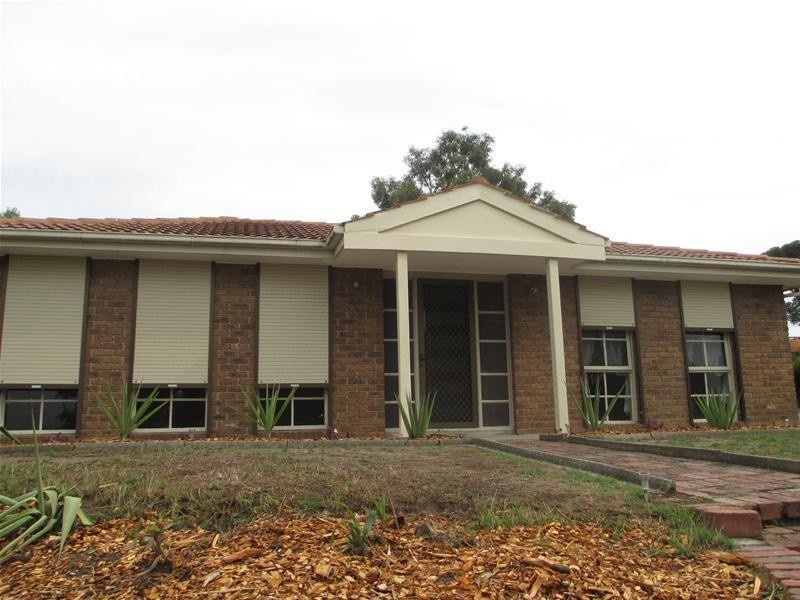 13 Dampier Court, Endeavour Hills VIC 3802