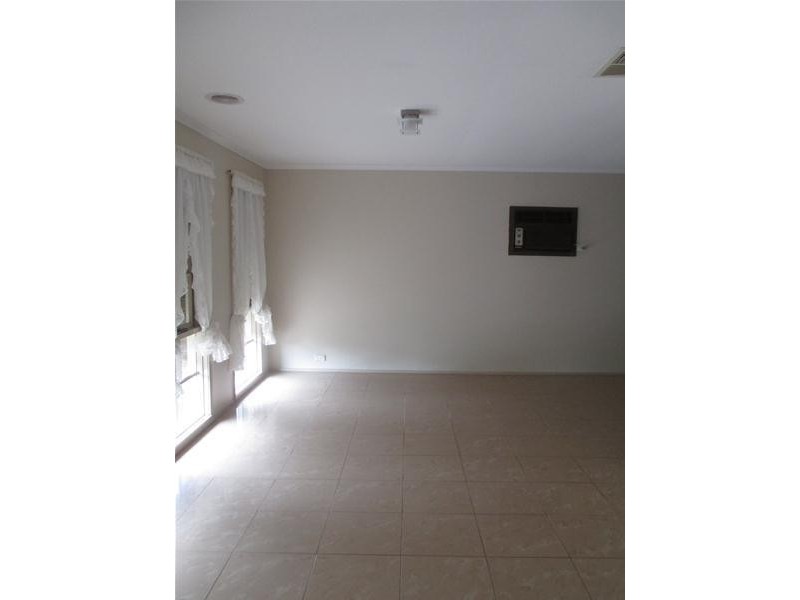 13 Dampier Court, Endeavour Hills VIC 3802