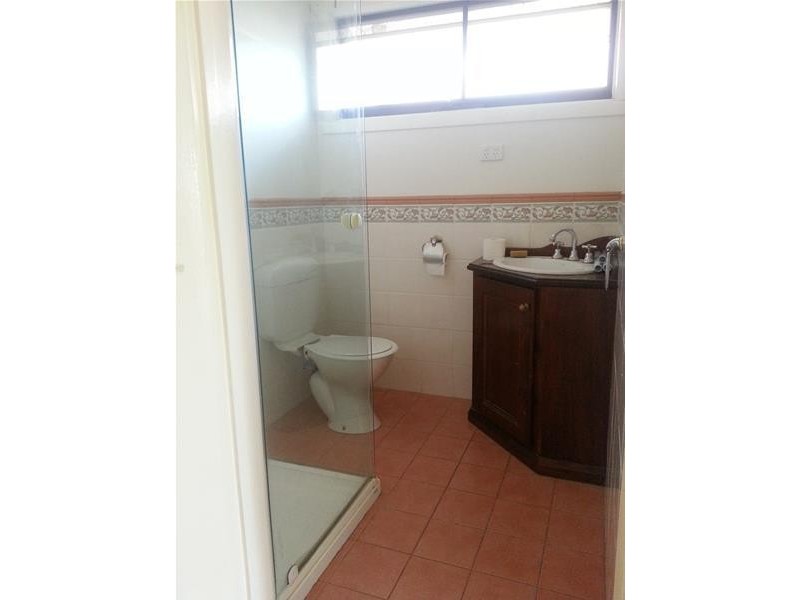 17 Westminster Avenue, Dandenong North VIC 3175