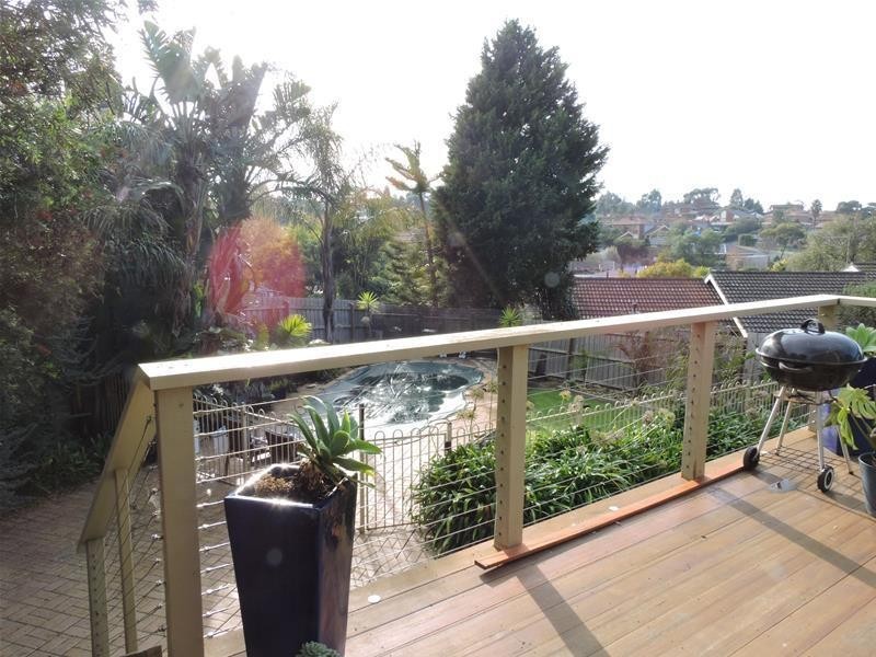 7 Hann Court, Endeavour Hills VIC 3802