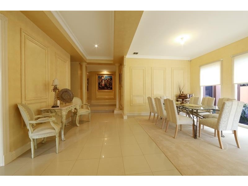 2 Sunnybank Close, Lysterfield South VIC 3156